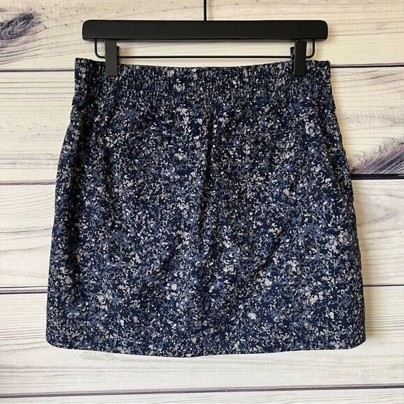 Athleta Navy Blue Patterned Athletic Skirt with Built in Shorts - Picture 7 of 10